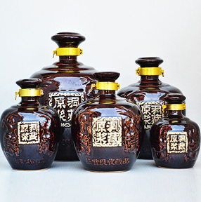 隆昌陶瓷酒瓶廠(chǎng)家.png